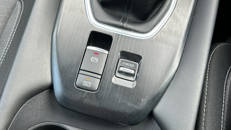 Nissan Qashqai 1.3 DiG-T MH N-Connecta 5dr Petrol Hatchback